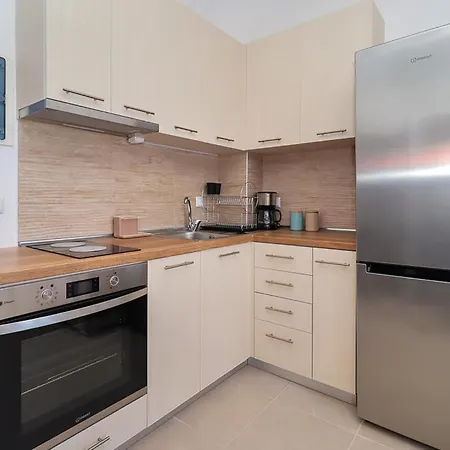 Apartman Scenic Getaway - Cozy Anna-maria For 4 *